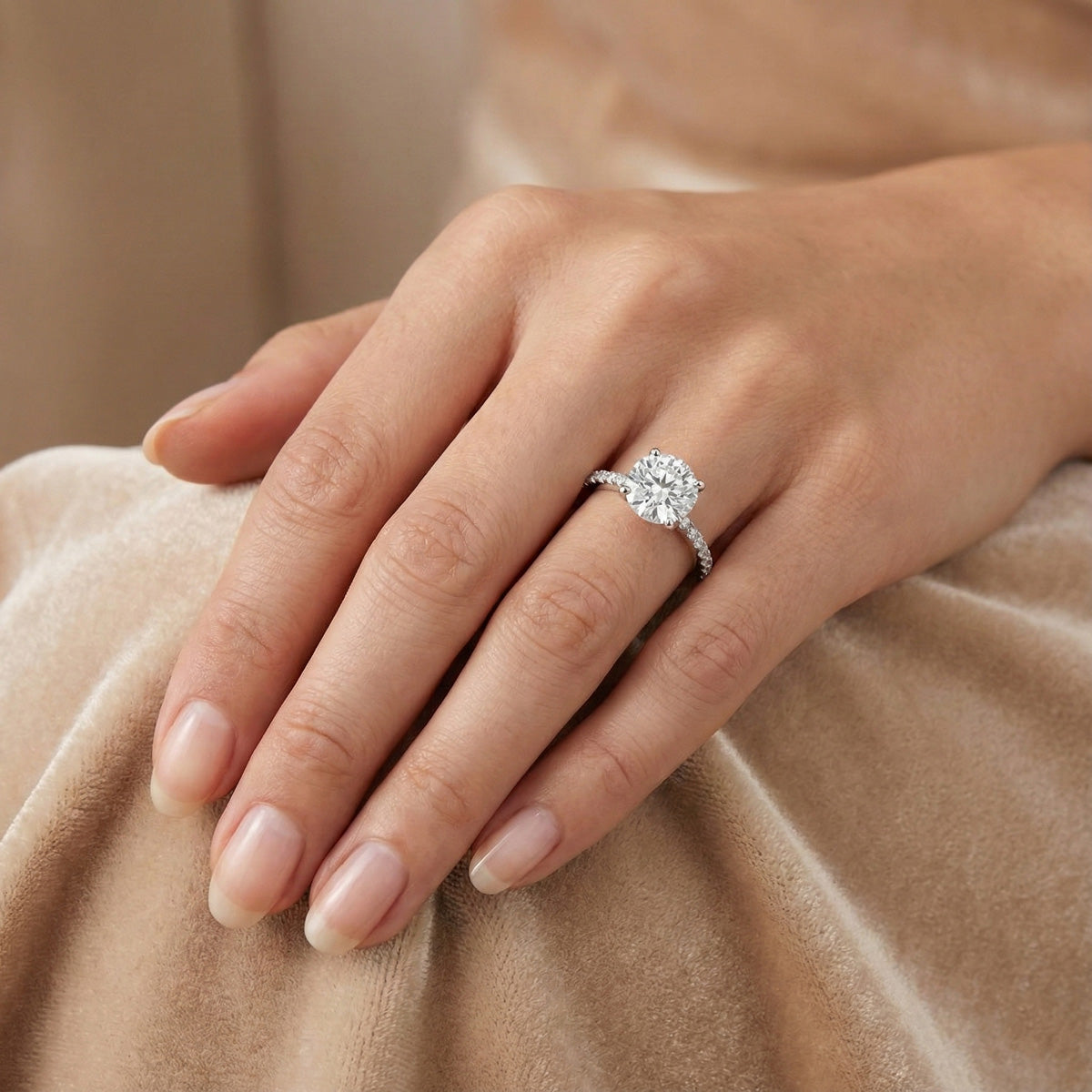 Luna Pavé Solitaire